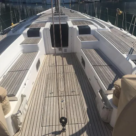 Botel Sailtrainingvessel Patricia